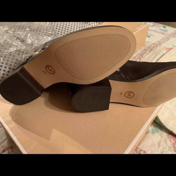 New Leather MK Fulton Harness Bootie Size 8M - Picture 4 of 5